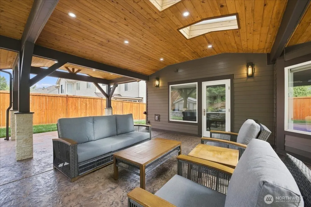 7525 120th Place SE Newcastle, WA 98056