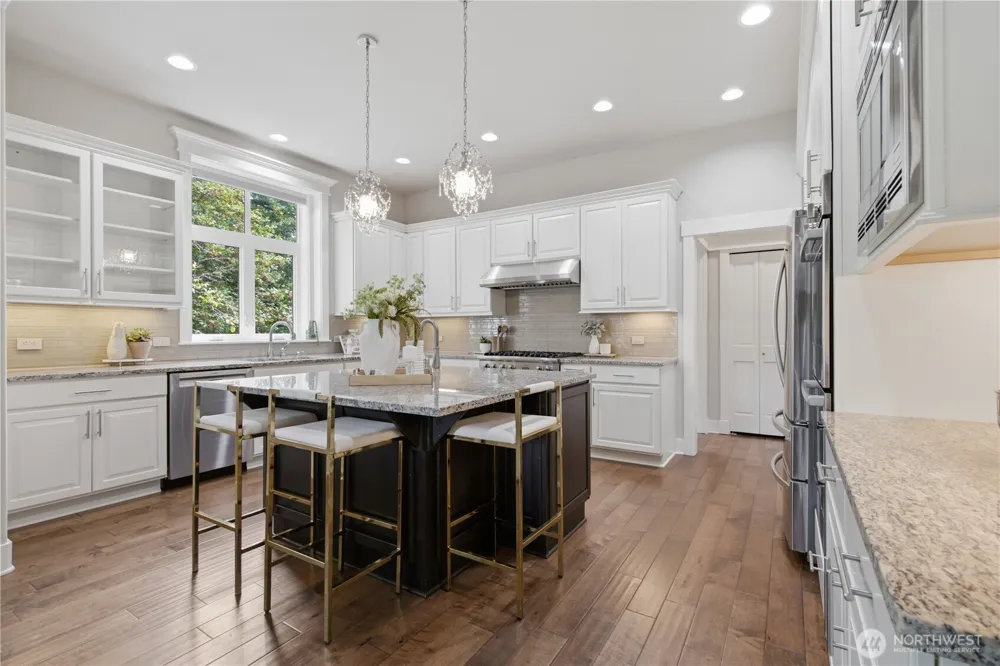 2156 NW Harmony Wy Issaquah, WA 98027