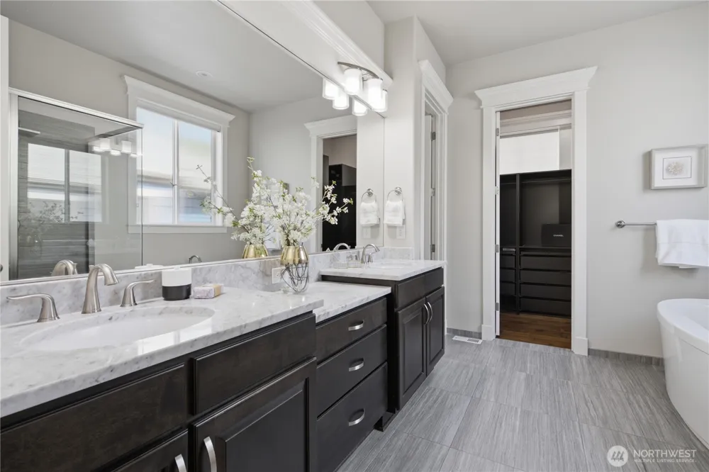 2156 NW Harmony Wy Issaquah, WA 98027