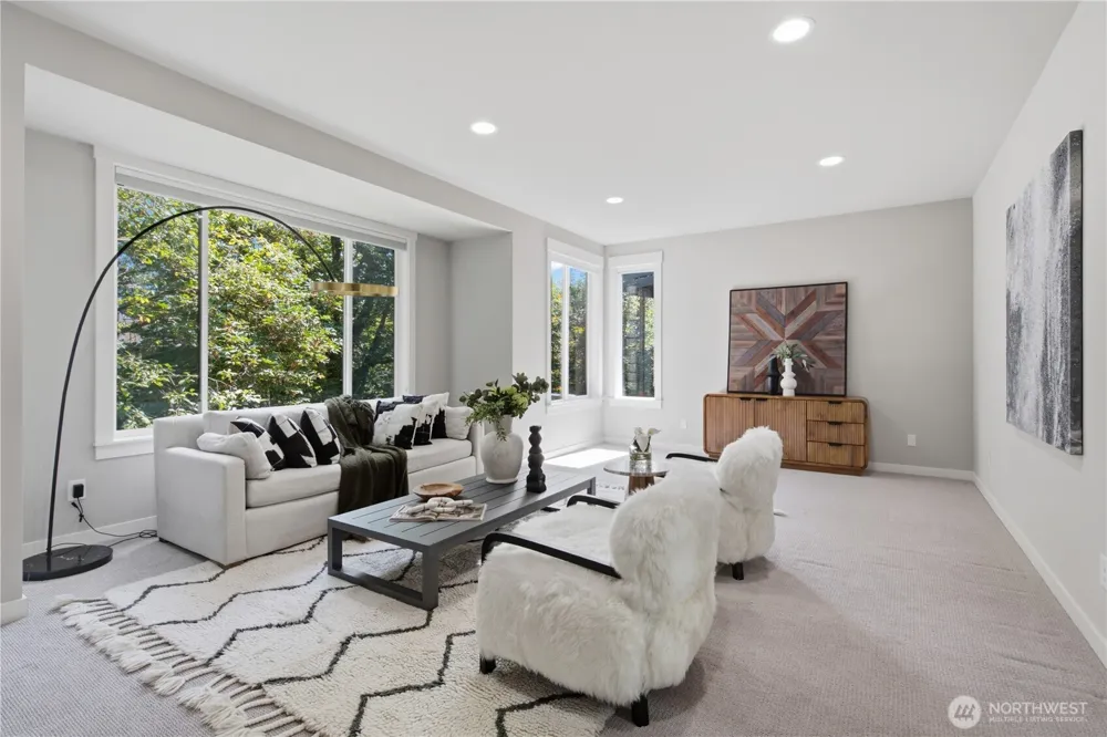 2156 NW Harmony Wy Issaquah, WA 98027
