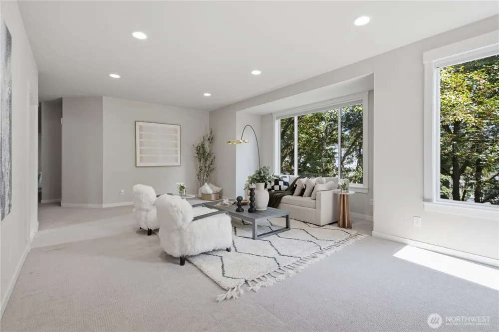 2156 NW Harmony Wy Issaquah, WA 98027