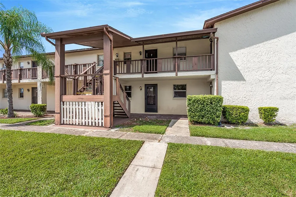 5521 BAY BOULEVARD #104 Port Richey, FL 34668