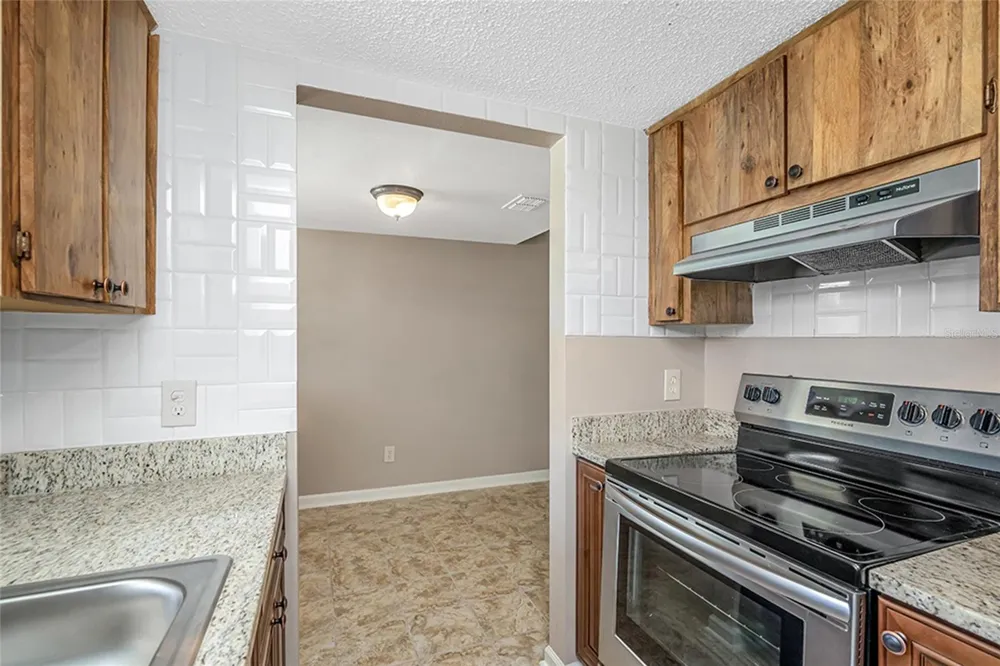 5521 BAY BOULEVARD #104 Port Richey, FL 34668