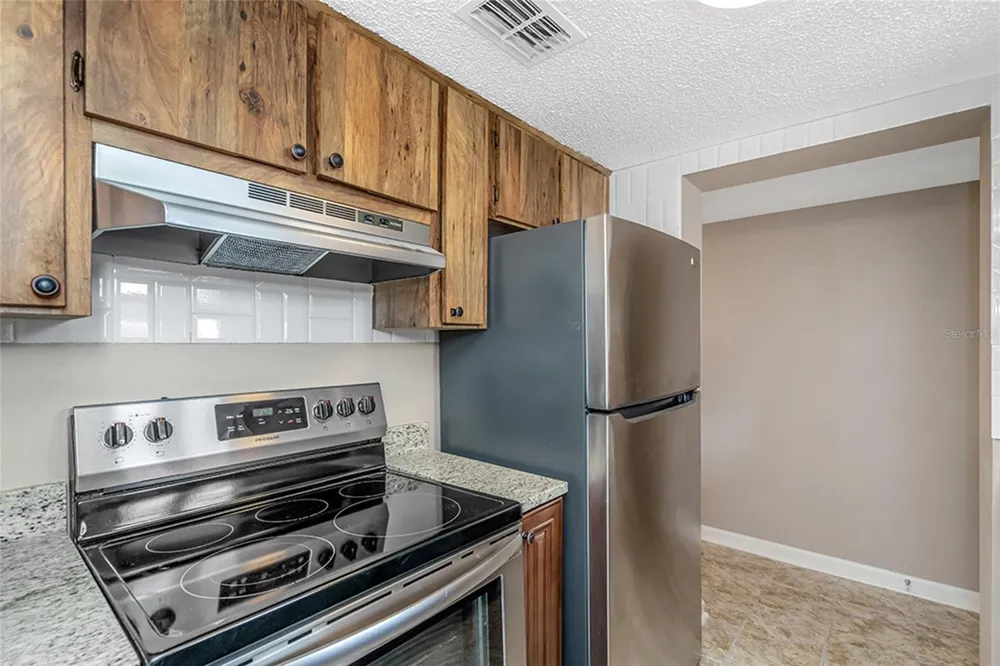 5521 BAY BOULEVARD #104 Port Richey, FL 34668