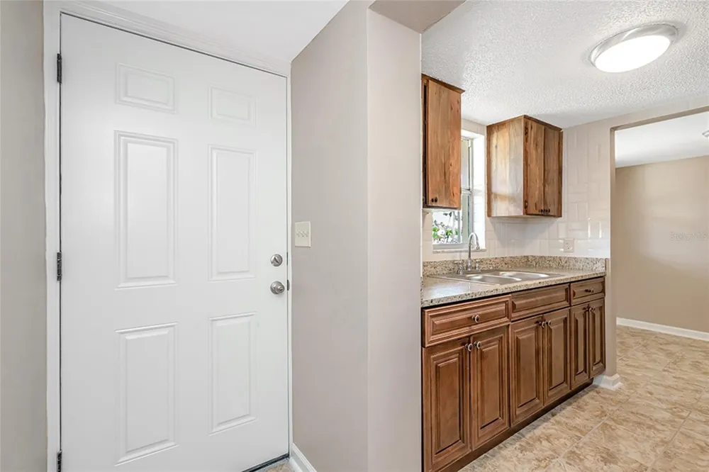 5521 BAY BOULEVARD #104 Port Richey, FL 34668