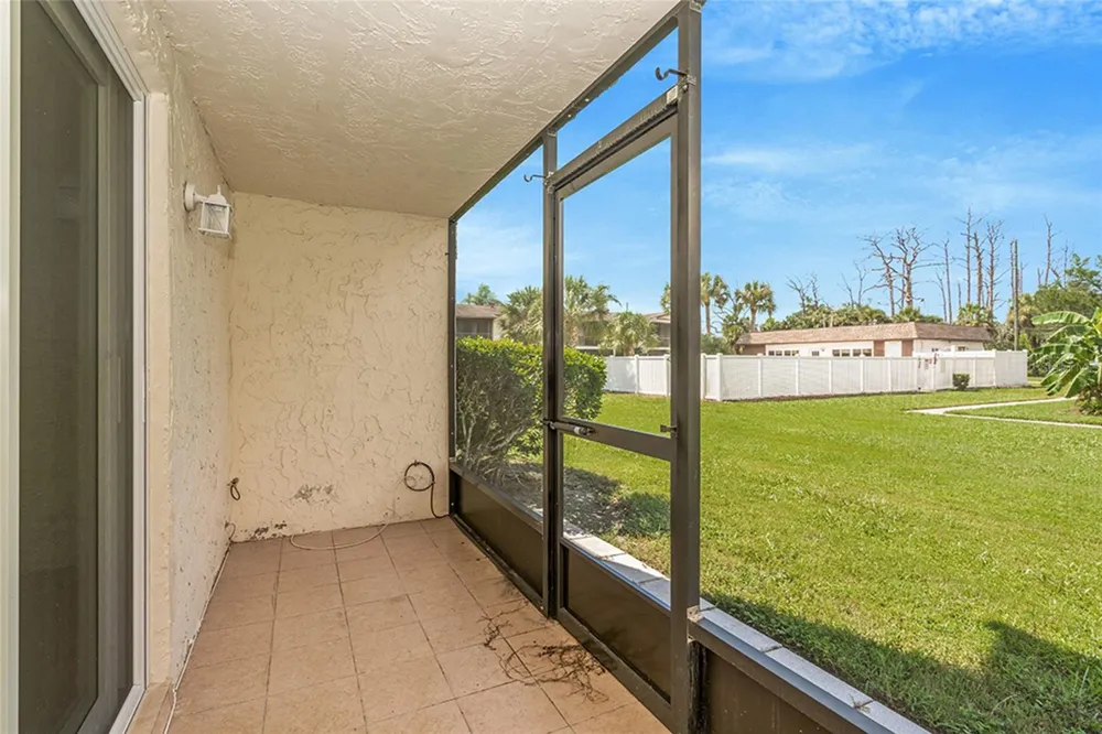 5521 BAY BOULEVARD #104 Port Richey, FL 34668