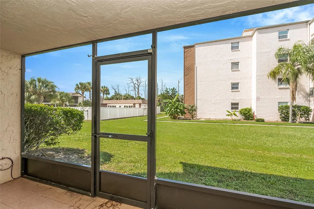 5521 BAY BOULEVARD #104 Port Richey, FL 34668