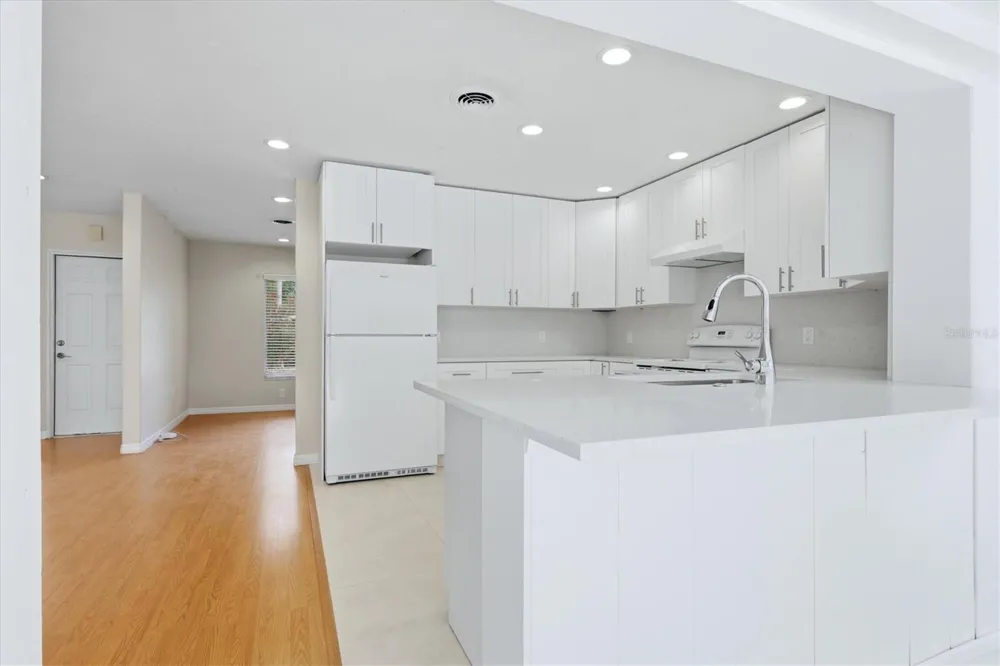 2151 EUCLID TERRACE Sarasota, FL 34239