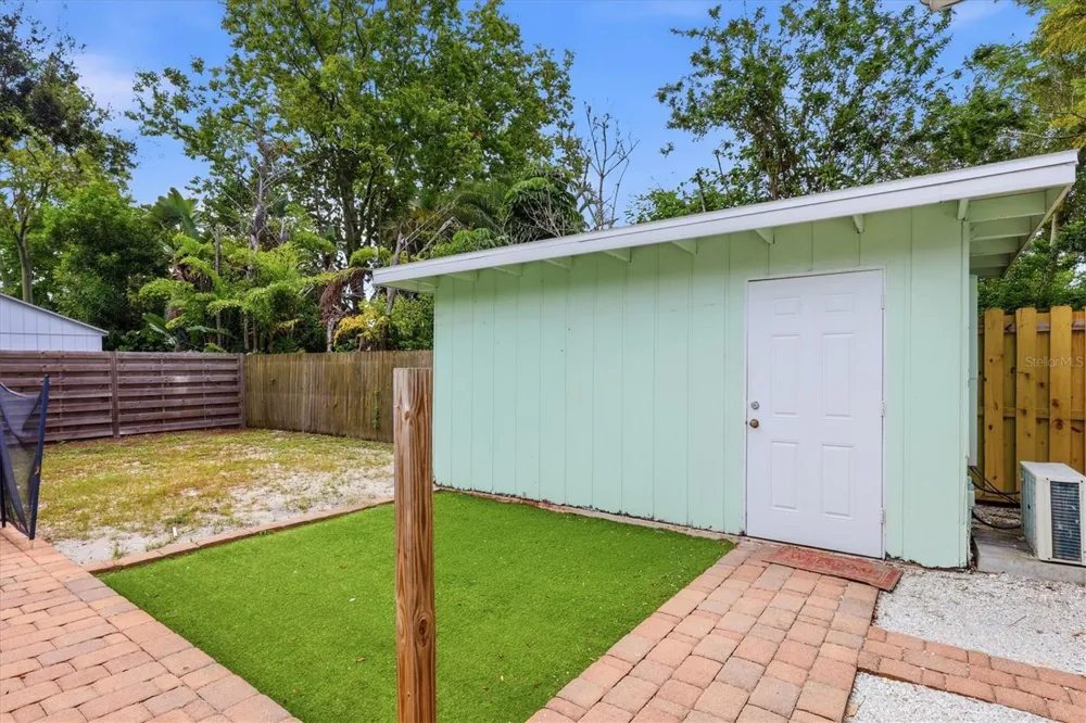 2151 EUCLID TERRACE Sarasota, FL 34239