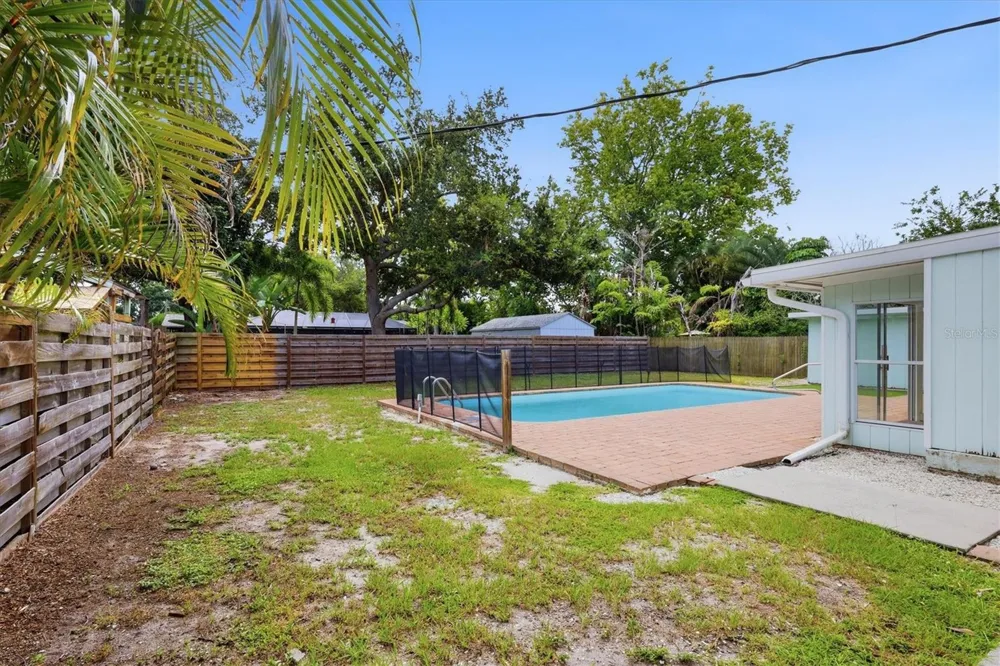 2151 EUCLID TERRACE Sarasota, FL 34239