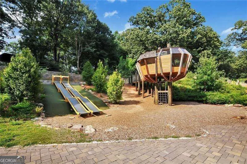 175 Forrest Lake DR Sandy Springs, GA 30327