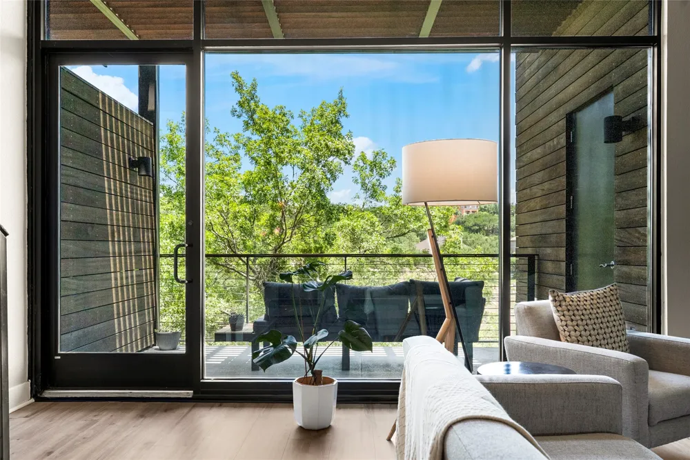 1101 Ivean Pearson Road #203 Lago Vista, TX 78645
