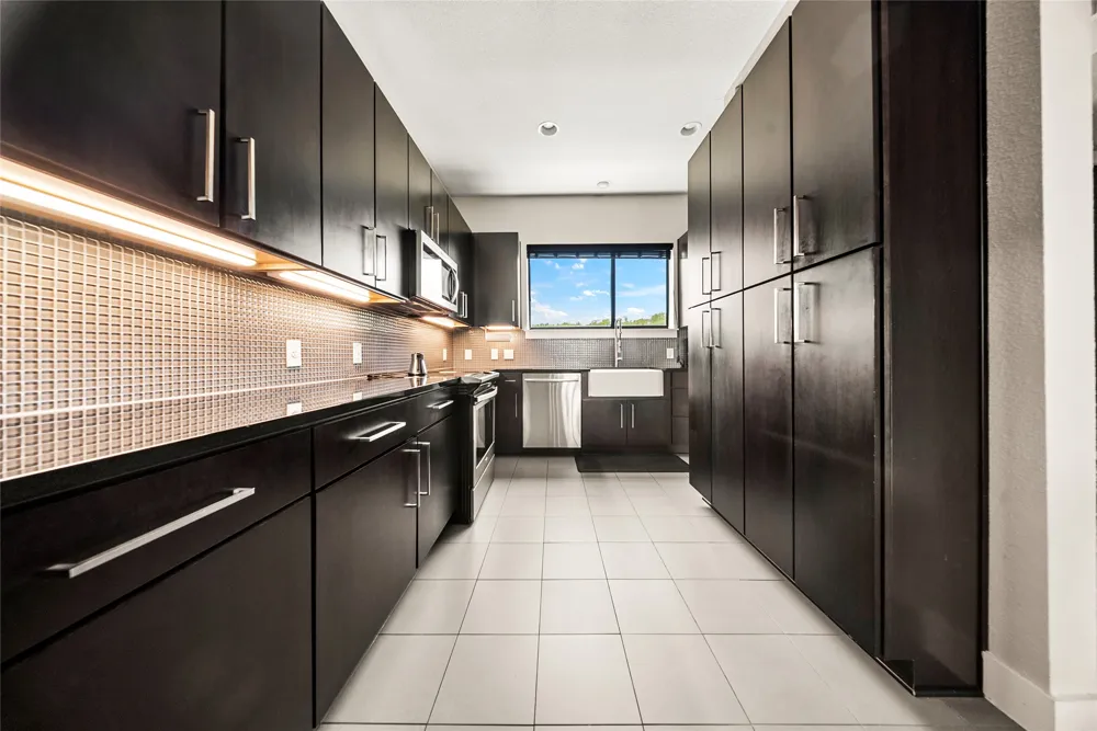 1101 Ivean Pearson Road #203 Lago Vista, TX 78645