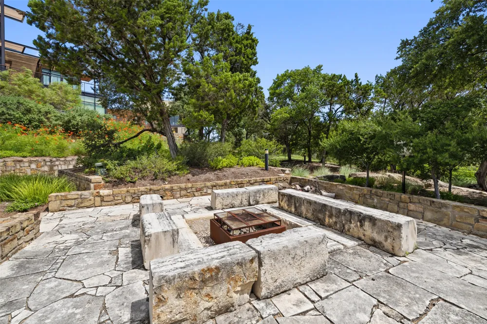 1101 Ivean Pearson Road #203 Lago Vista, TX 78645