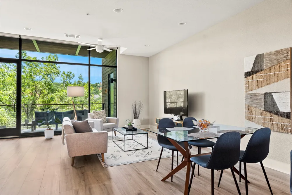 1101 Ivean Pearson Road #203 Lago Vista, TX 78645