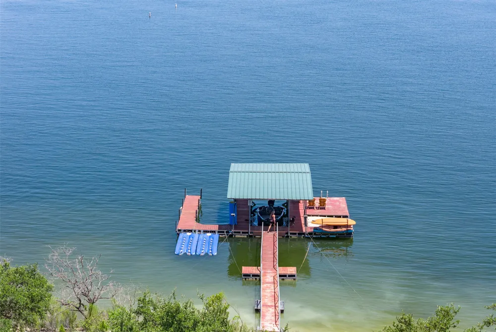 1101 Ivean Pearson Road #203 Lago Vista, TX 78645
