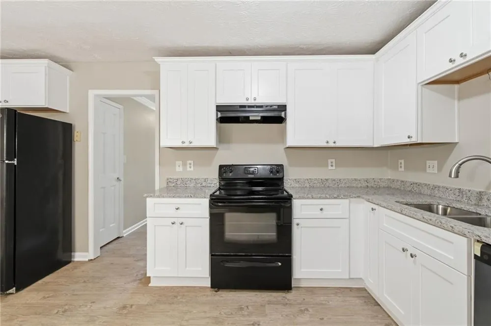 2870 Spring Ridge Circle Snellville, GA 30039