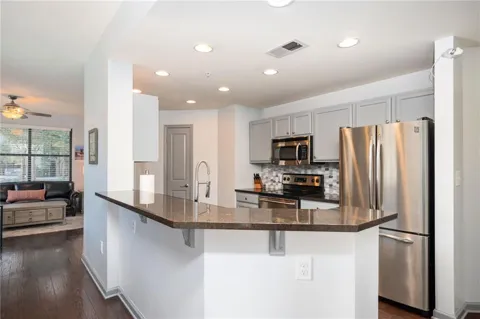 3040 Peachtree Road NW #212