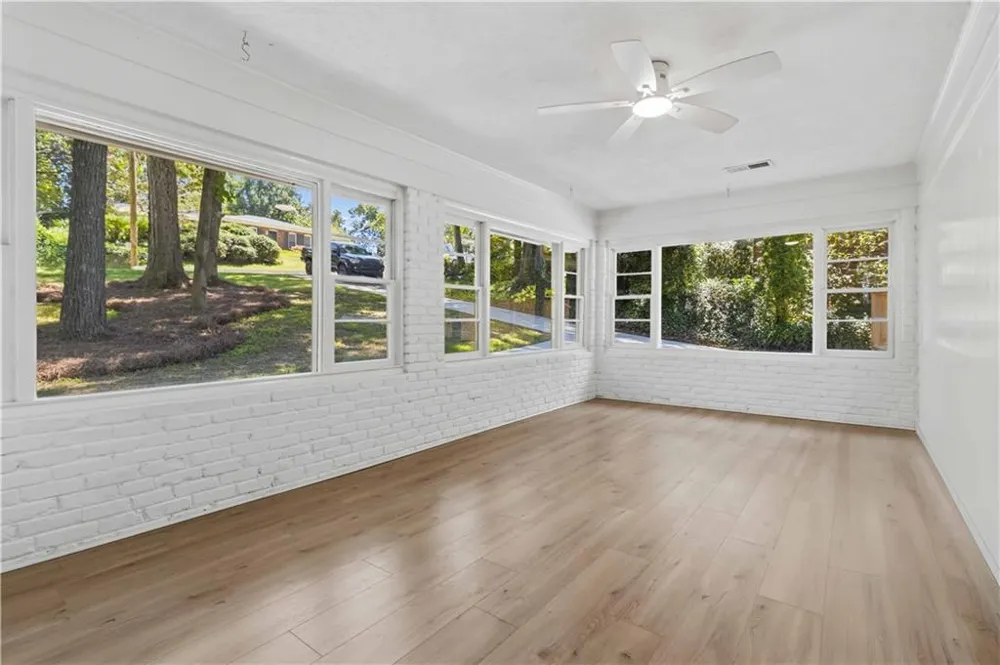 6748 Brandon Mill Road Sandy Springs, GA 30328
