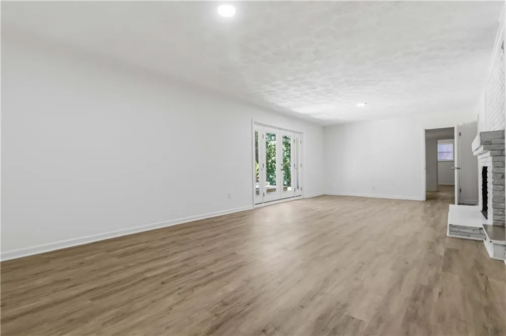 6748 Brandon Mill Road Sandy Springs, GA 30328