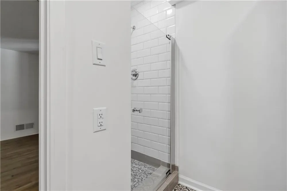 6748 Brandon Mill Road Sandy Springs, GA 30328