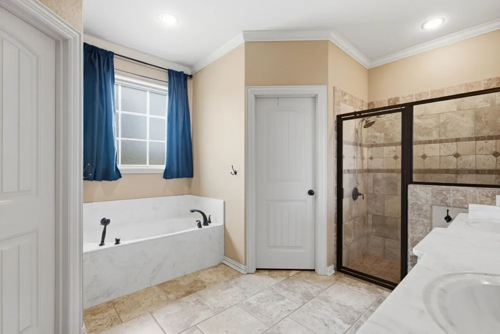 295 Kwando Lane Bullard, TX 75757