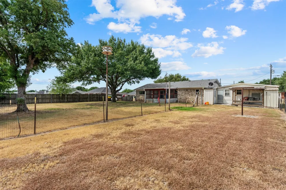664 Woodard Lane Bruceville, TX 76630