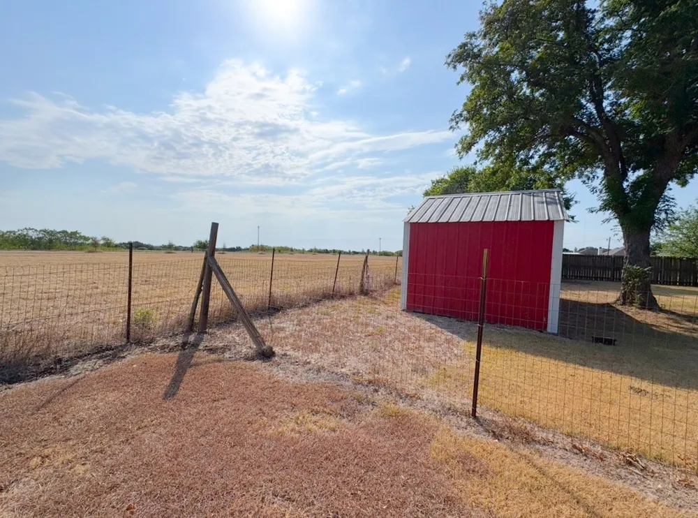 664 Woodard Lane Bruceville, TX 76630