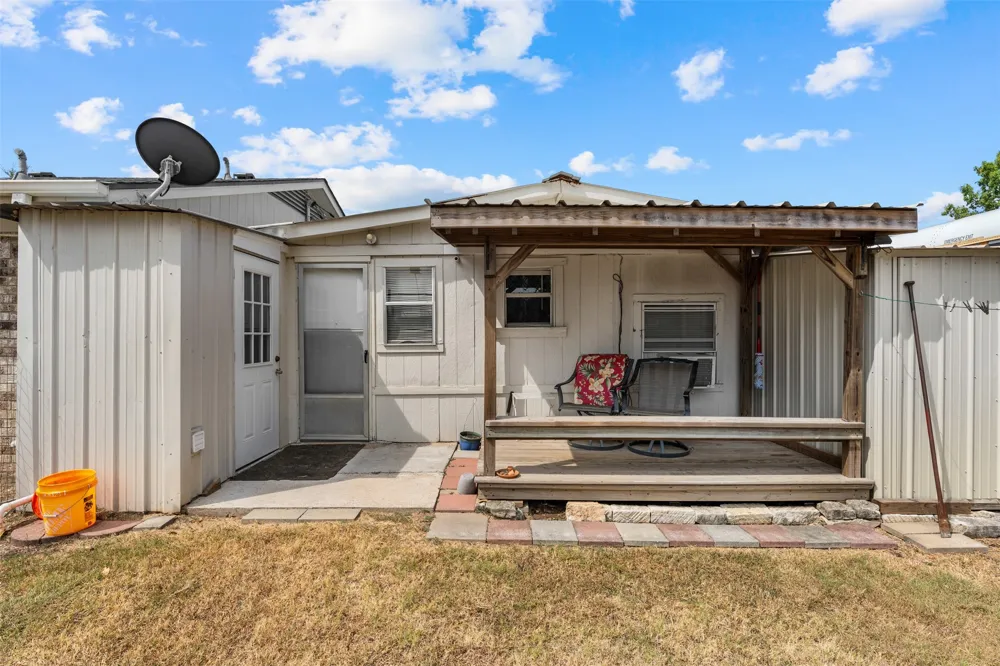 664 Woodard Lane Bruceville, TX 76630