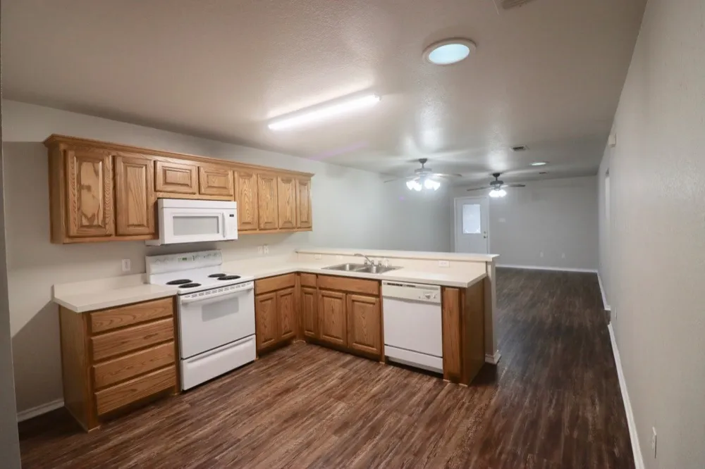 1124 W Spring Street Weatherford, TX 76086