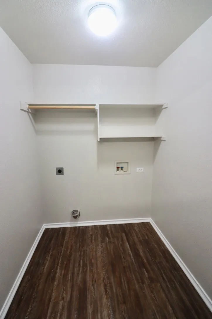 1124 W Spring Street Weatherford, TX 76086