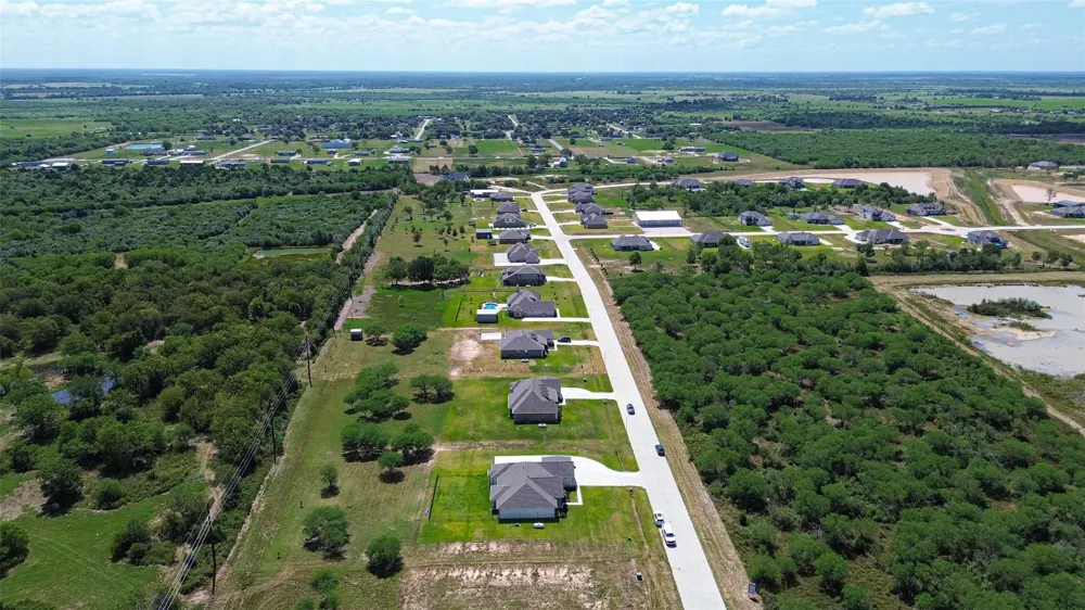 1131 Southfork Ranch Drive Sealy, TX 77474