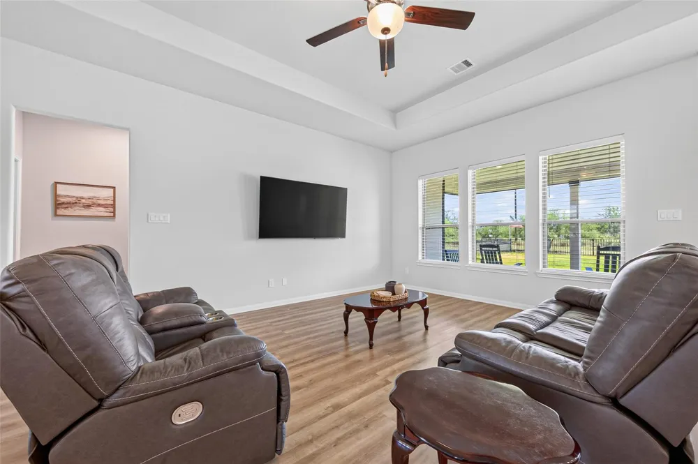 1131 Southfork Ranch Drive Sealy, TX 77474