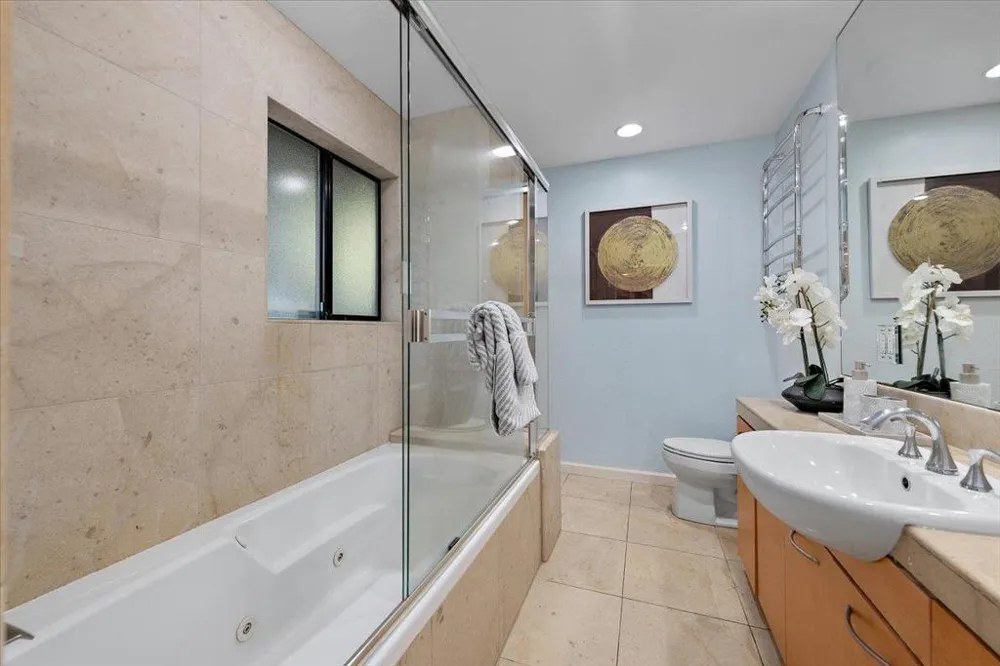 1691 Grant Road Mountain View, CA 94040