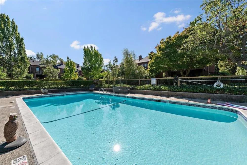 1691 Grant Road Mountain View, CA 94040