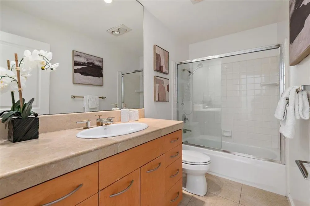 1691 Grant Road Mountain View, CA 94040