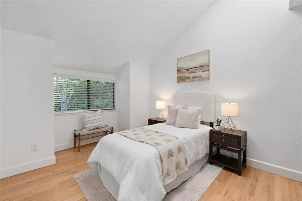 1691 Grant Road Mountain View, CA 94040