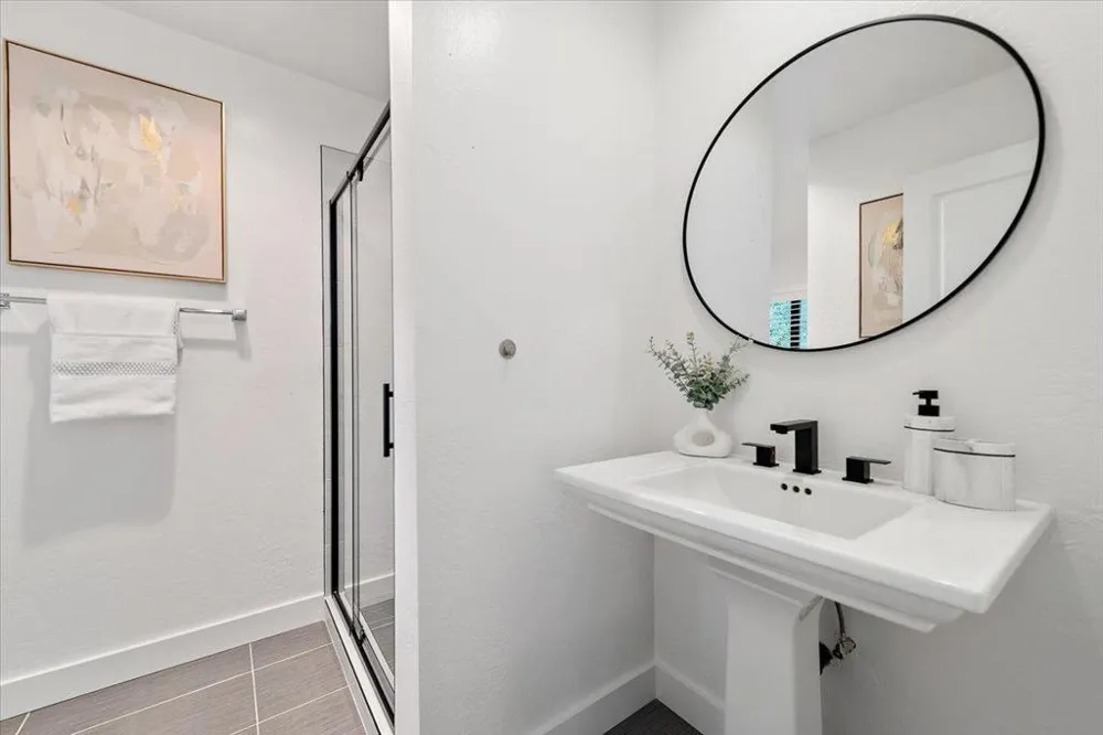 1691 Grant Road Mountain View, CA 94040