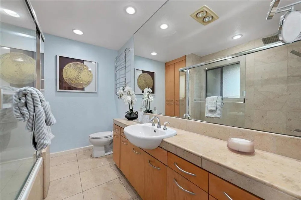 1691 Grant Road Mountain View, CA 94040