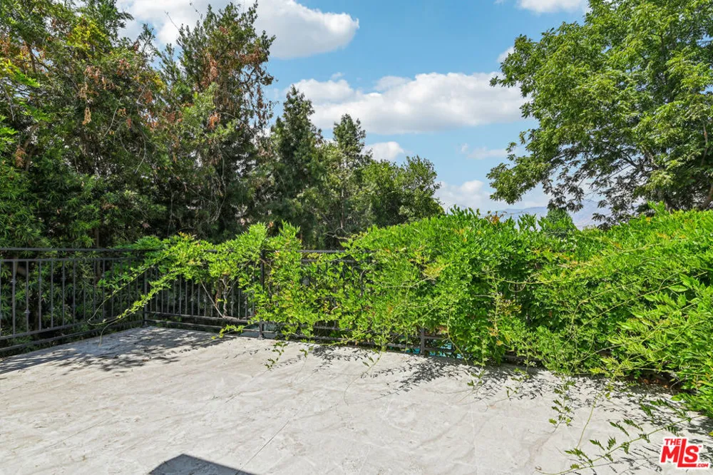 331 W Roses Road San Gabriel, CA 91775