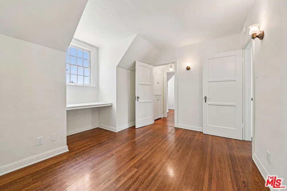 331 W Roses Road San Gabriel, CA 91775