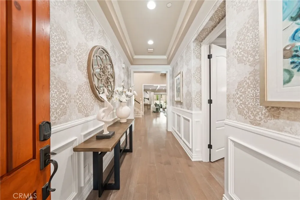 46 Shadybend Irvine, CA 92602