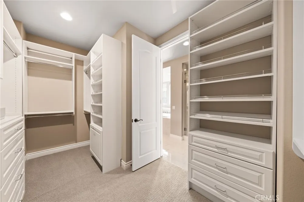 46 Shadybend Irvine, CA 92602