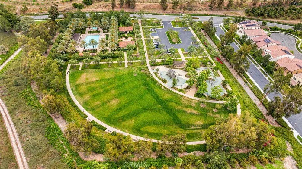46 Shadybend Irvine, CA 92602