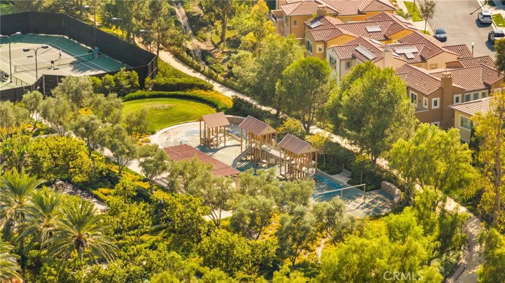 46 Shadybend Irvine, CA 92602