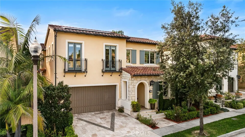 46 Shadybend Irvine, CA 92602