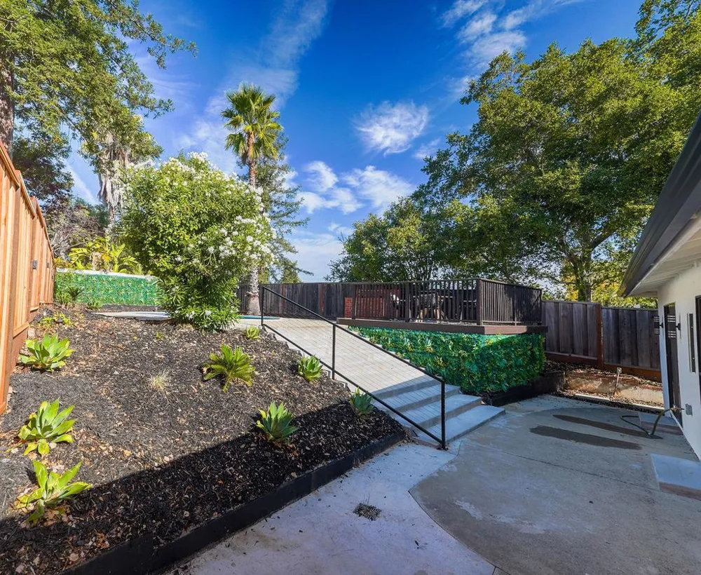 17293 Sereno Court Monte Sereno, CA 95030