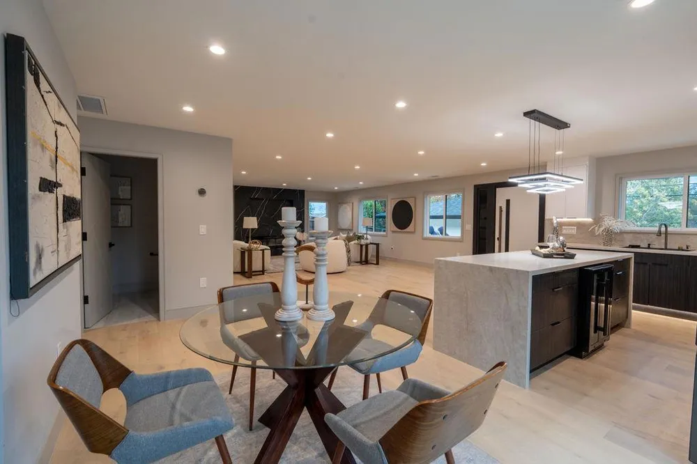 17293 Sereno Court Monte Sereno, CA 95030