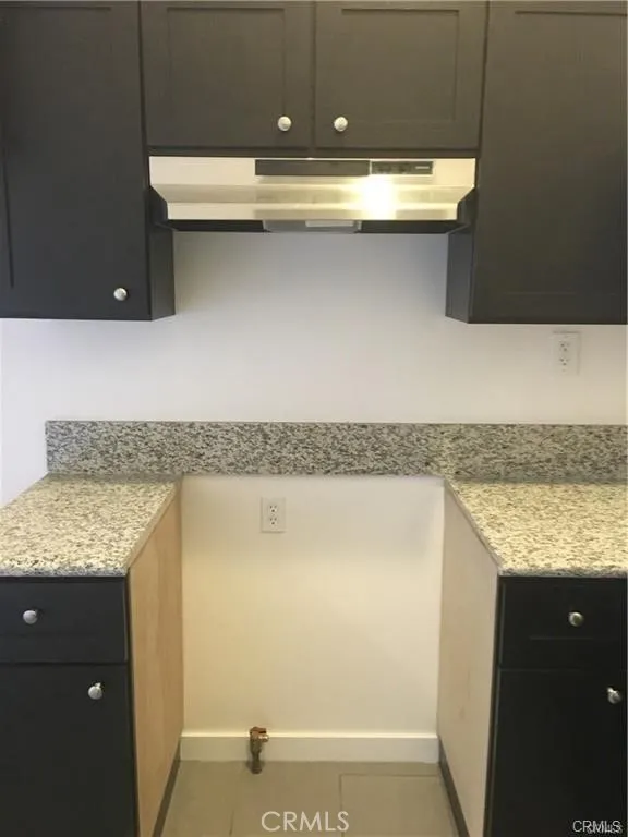4354 Compton Los Angeles, CA 90011
