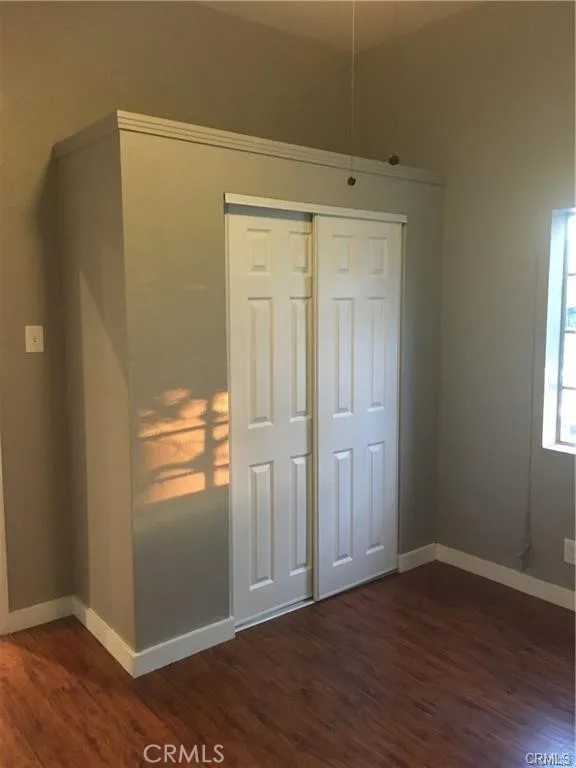 4354 Compton Los Angeles, CA 90011